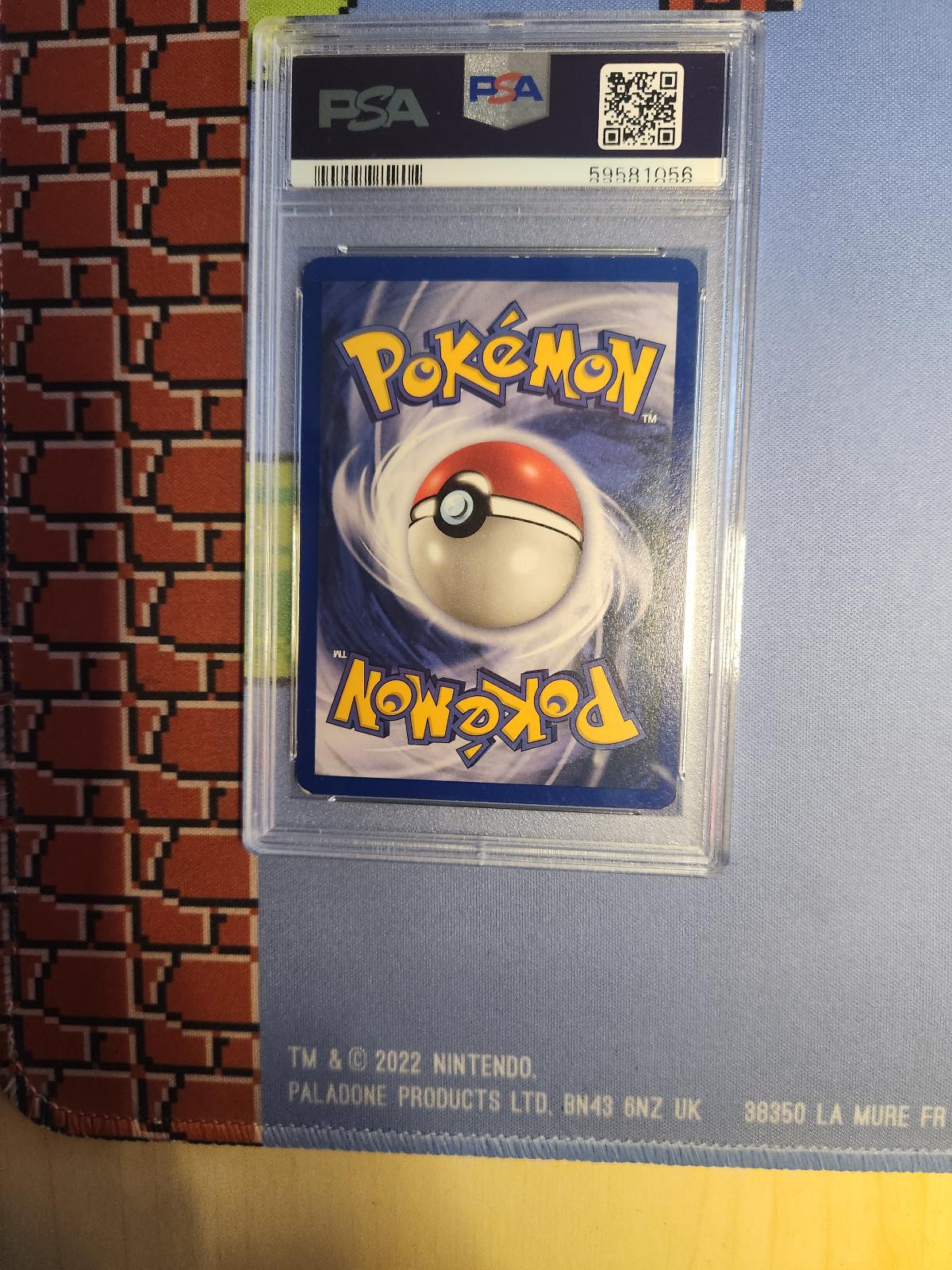 NIDORAN 55/102 GAME POKEMON PSA 8