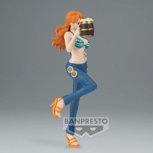 One Piece - It's a Banquet!! - Nami Figure