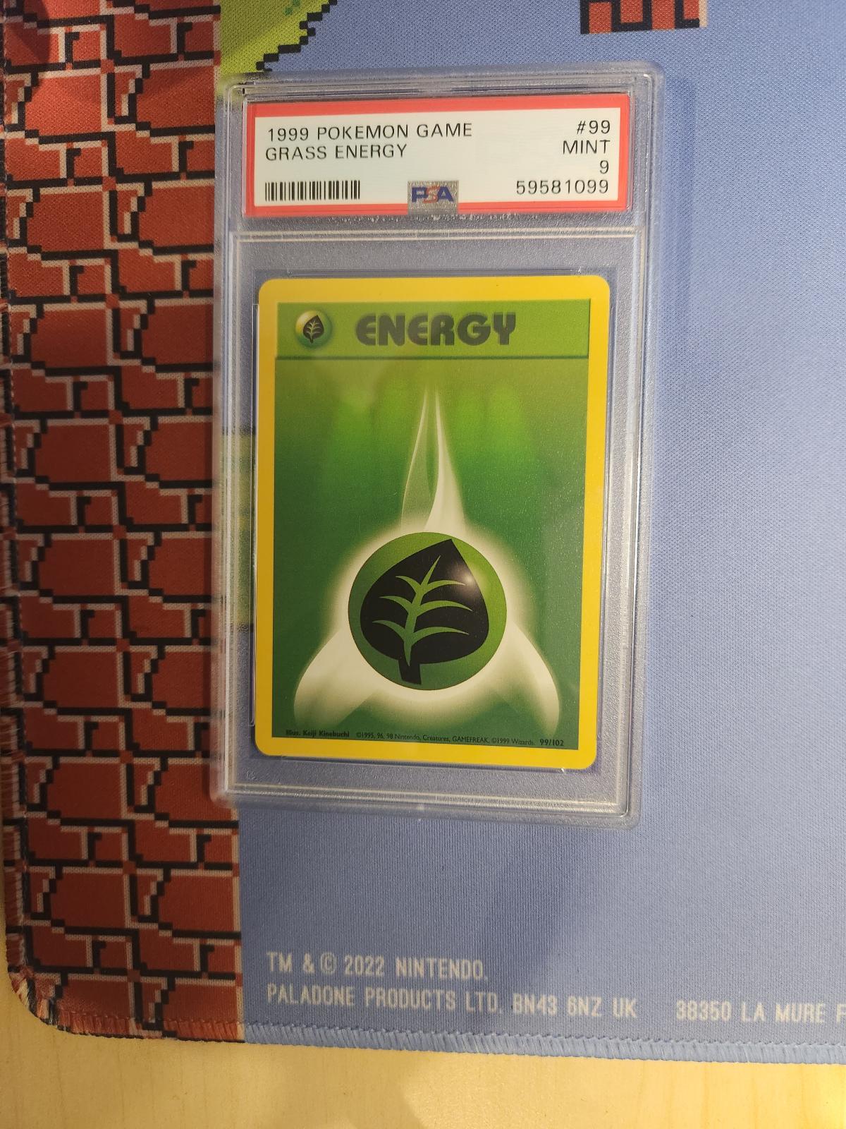 GRASS ENERGY 99/102 GAME POKEMON PSA 9