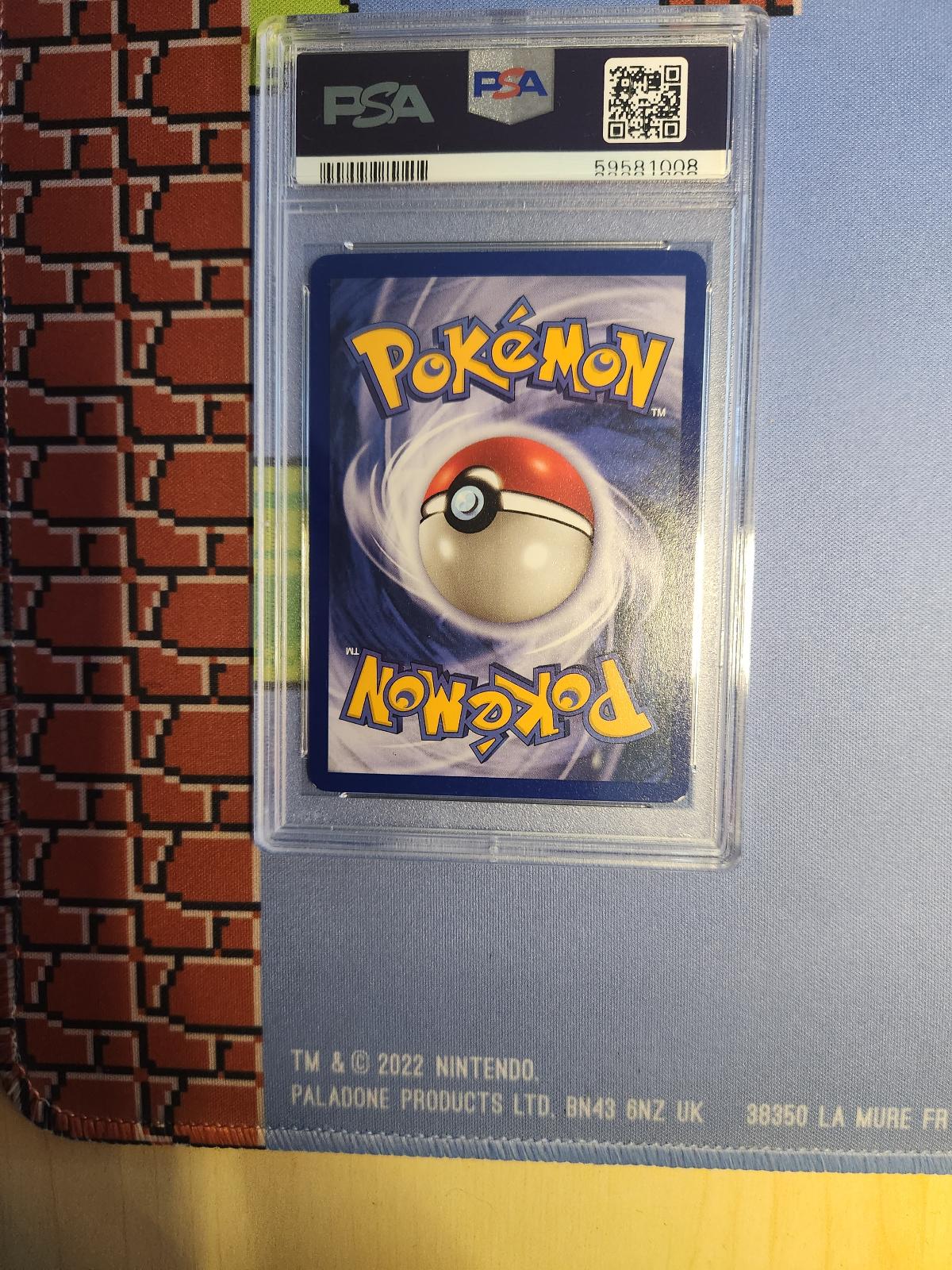 GYARADOS HOLO 6/102 GAME POKEMON PSA 8
