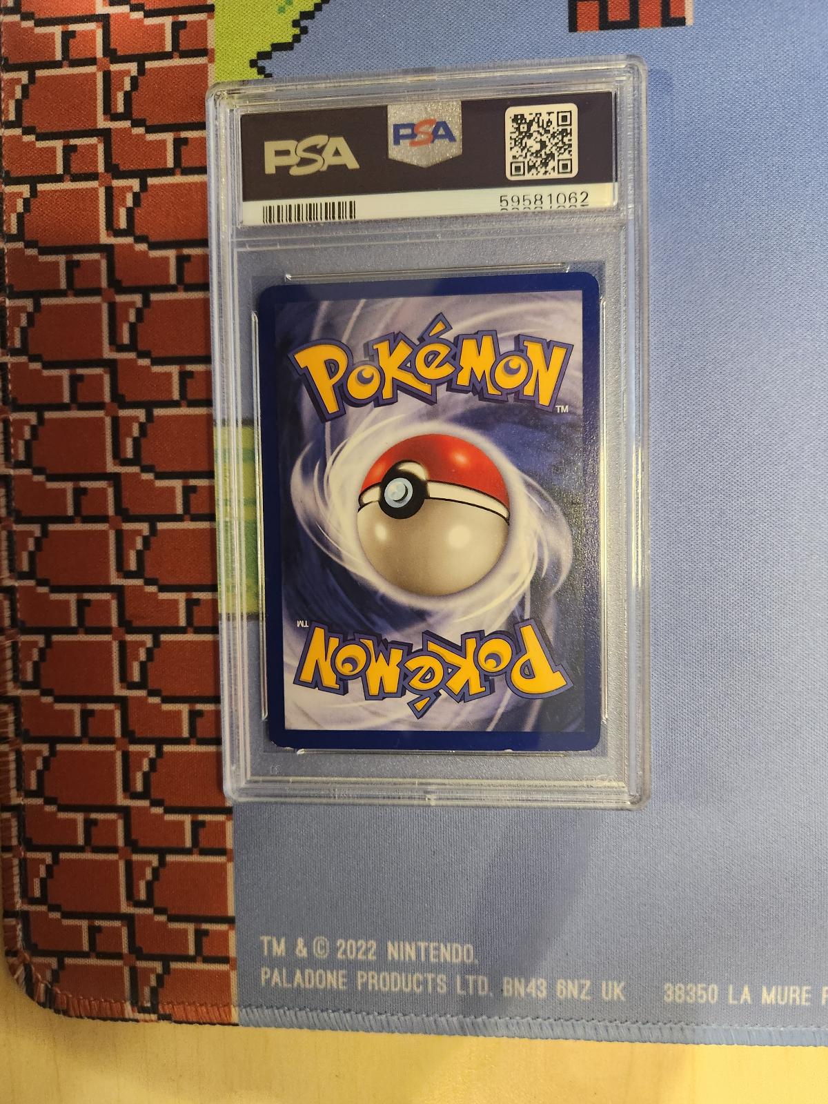 SANDSHREW 62/102 GAME POKEMON PSA 8