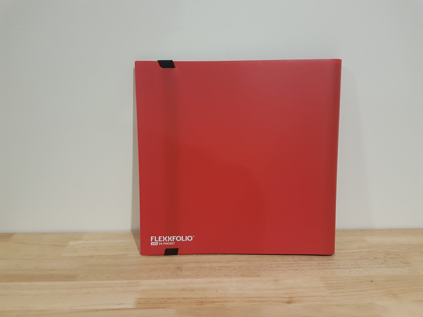 Ultimate Guard 12-Pocket QuadRow FlexXfolio Red Folder